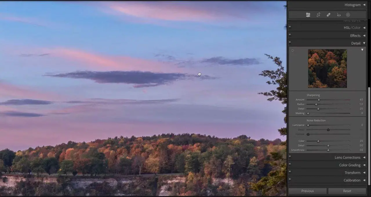  Adobe Lightroom AI Denoise panel..
